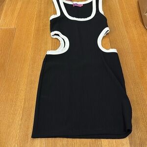Brand new edikted dress in XS